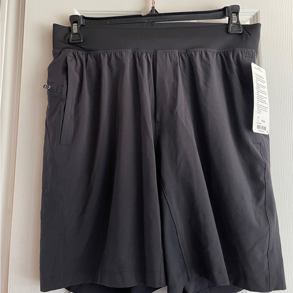*NEW* Men’s Lululemon T.H.E short 9” - Picture 1 of 9